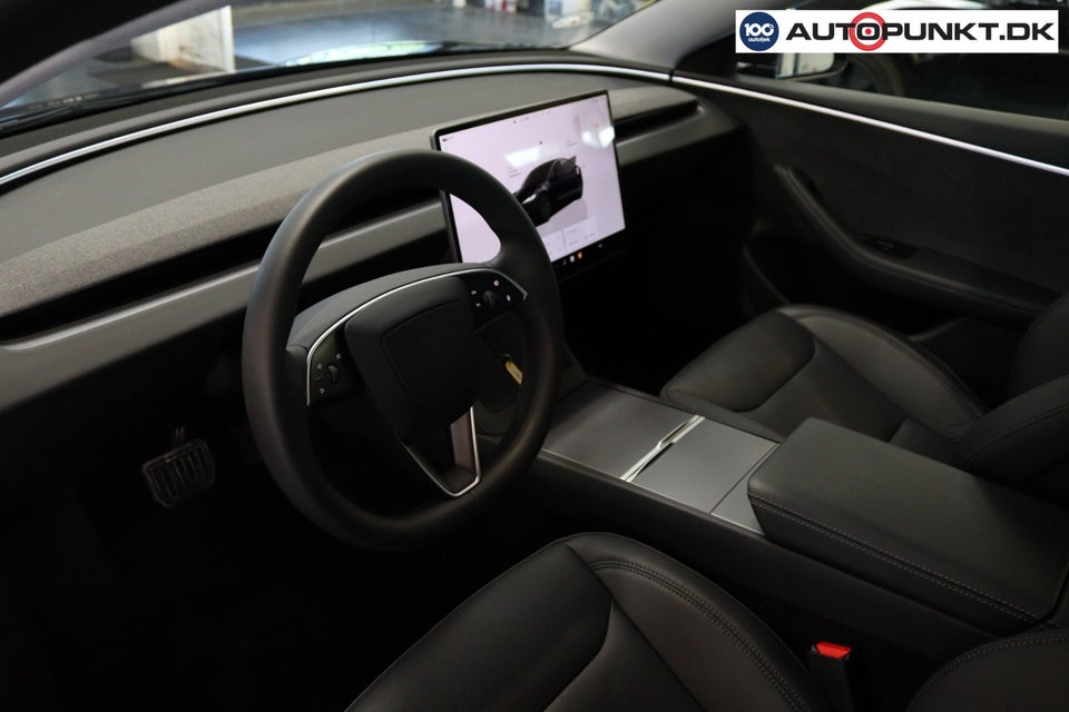 Tesla Model 3 Long Range AWD 4d