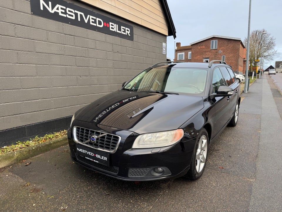 Volvo V70 2,5 T Momentum aut. 5d