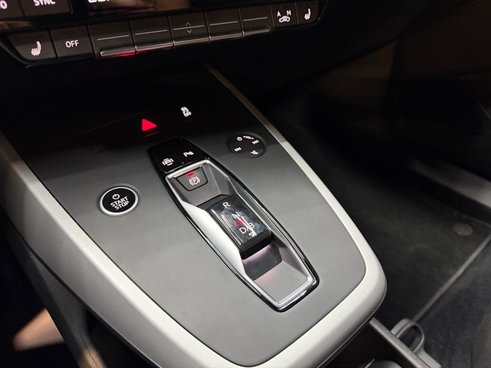 Audi Q4 e-tron 40  5d