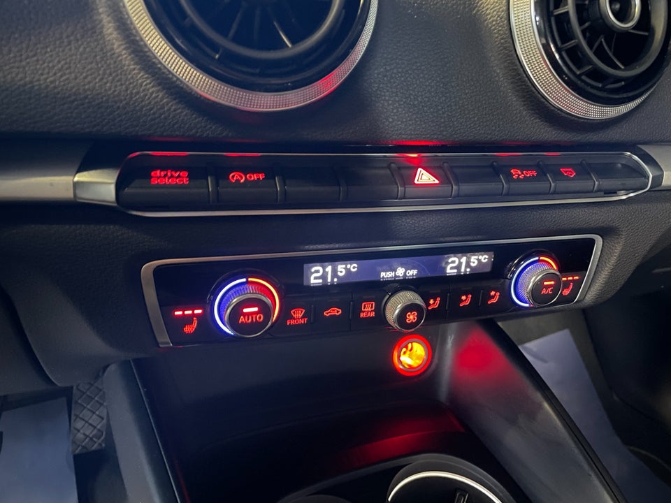 Audi A3 1,6 TDi Ambition 3d