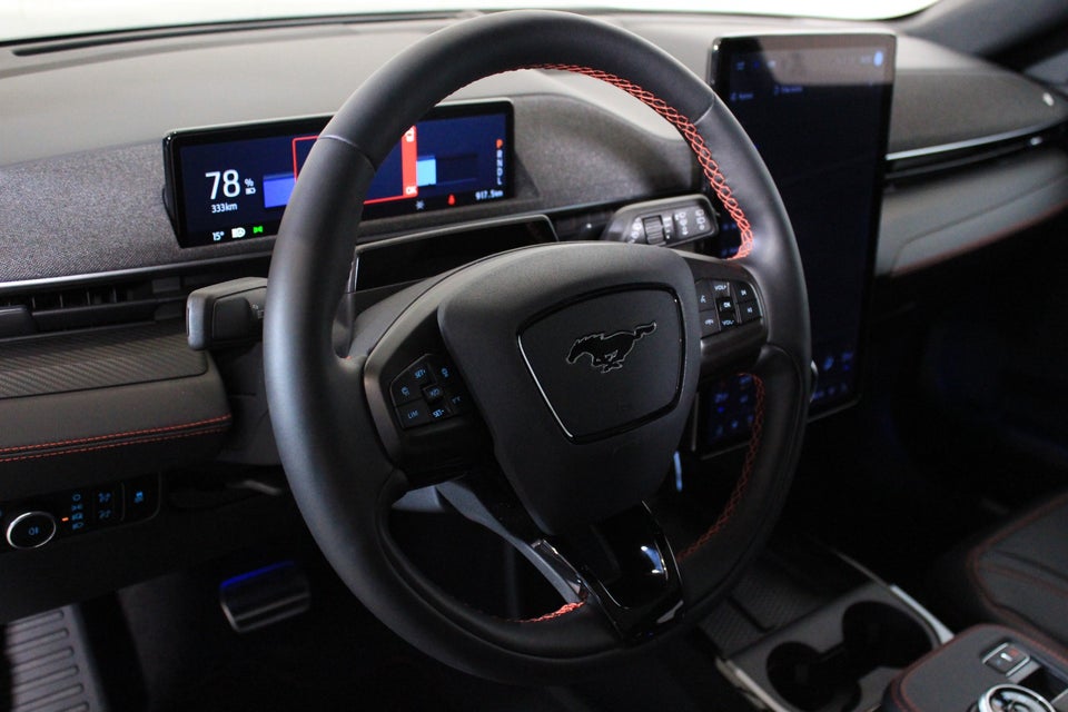 Ford Mustang Mach-E 98 Premium Extended Range AWD 5d