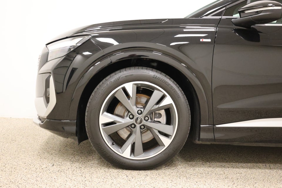 Audi Q4 e-tron 40 S-line Sportback 5d