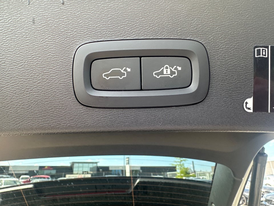 Volvo XC40 P6 ReCharge Plus 5d