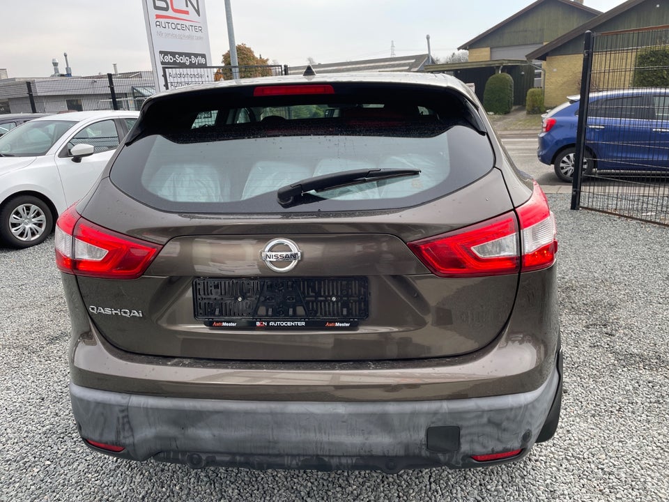 Nissan Qashqai 1,2 Dig-T 115 Visia 5d