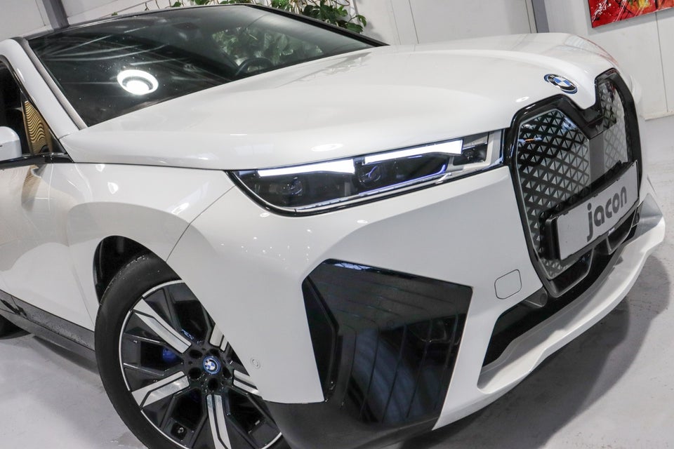 BMW iX xDrive40 M-Sport 5d