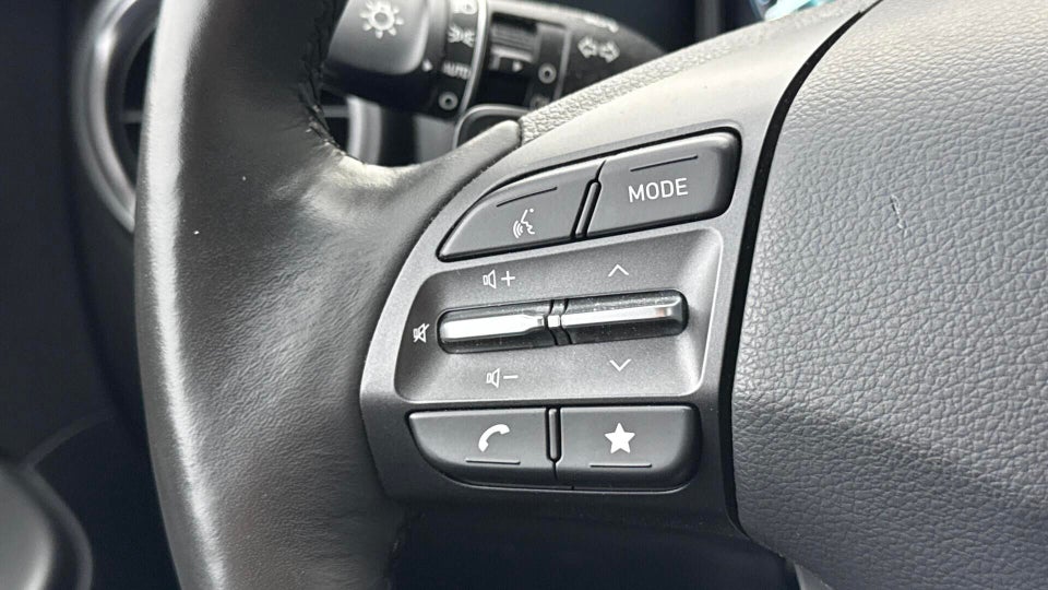 Hyundai Kona 64 EV Select 5d