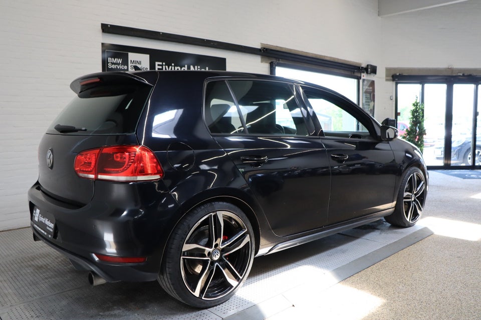 VW Golf VI 2,0 GTi DSG 5d