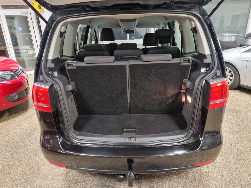 VW Touran 2,0 TDi 140 Comfortline BMT 7prs 5d