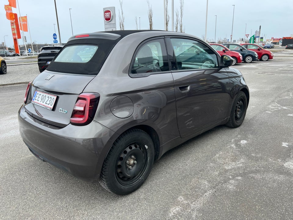 Fiat 500e 42 Icon Cabrio 2d