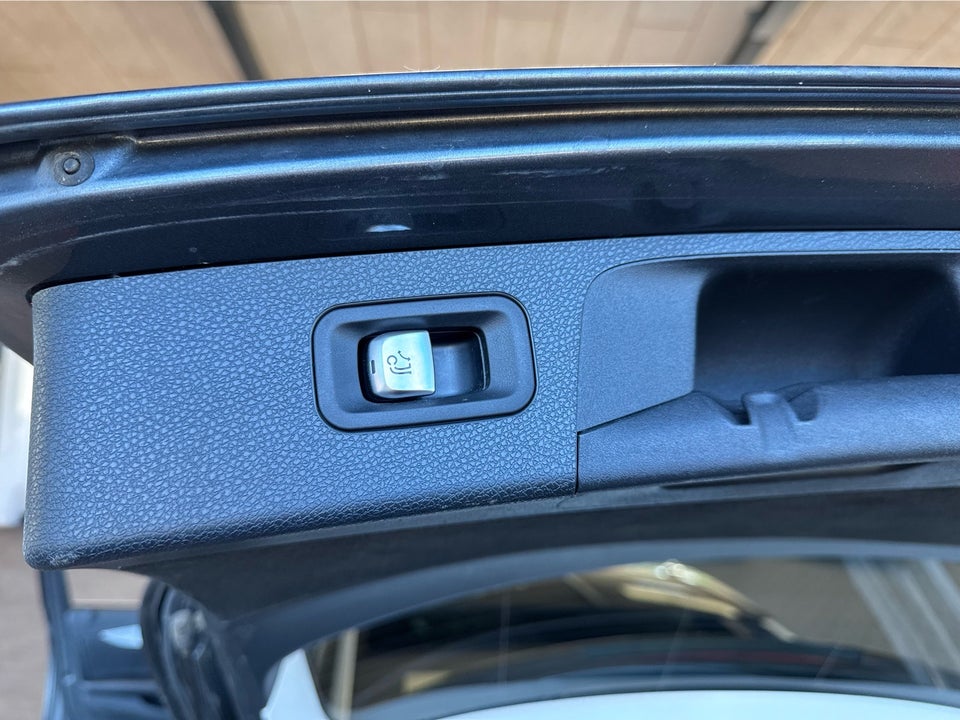 Mercedes E300 de 2,0 Exclusive stc. aut. 5d