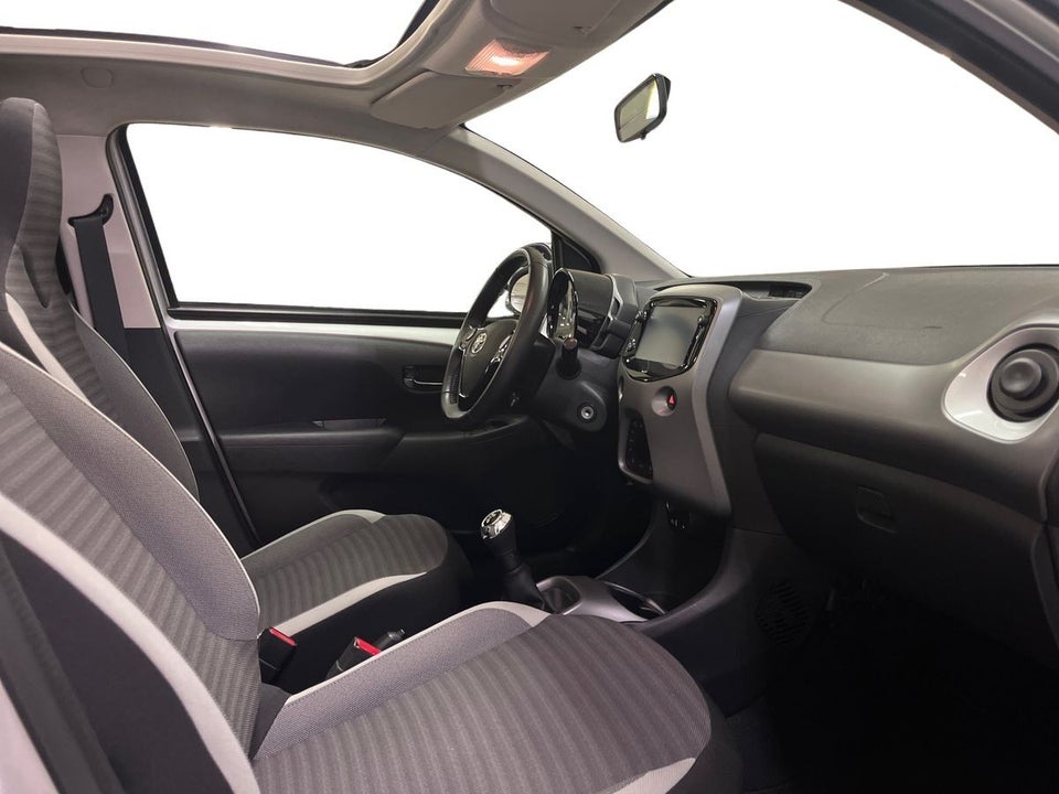 Toyota Aygo 1,0 VVT-i x-sky 5d