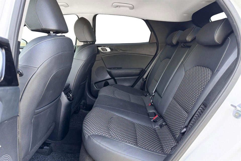 Kia XCeed 1,6 PHEV Upgrade DCT 5d