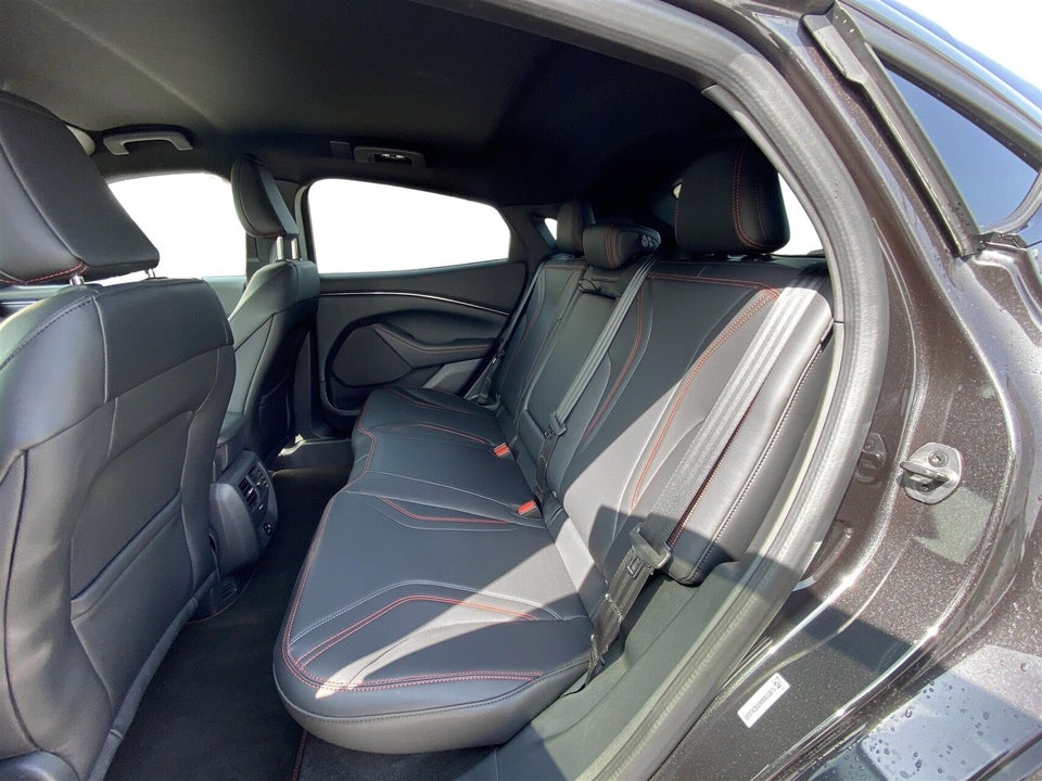 Ford Mustang Mach-E 98 Extended Range AWD 5d