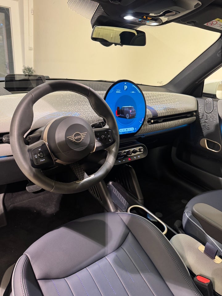 MINI Cooper SE Favoured Trim M 3d