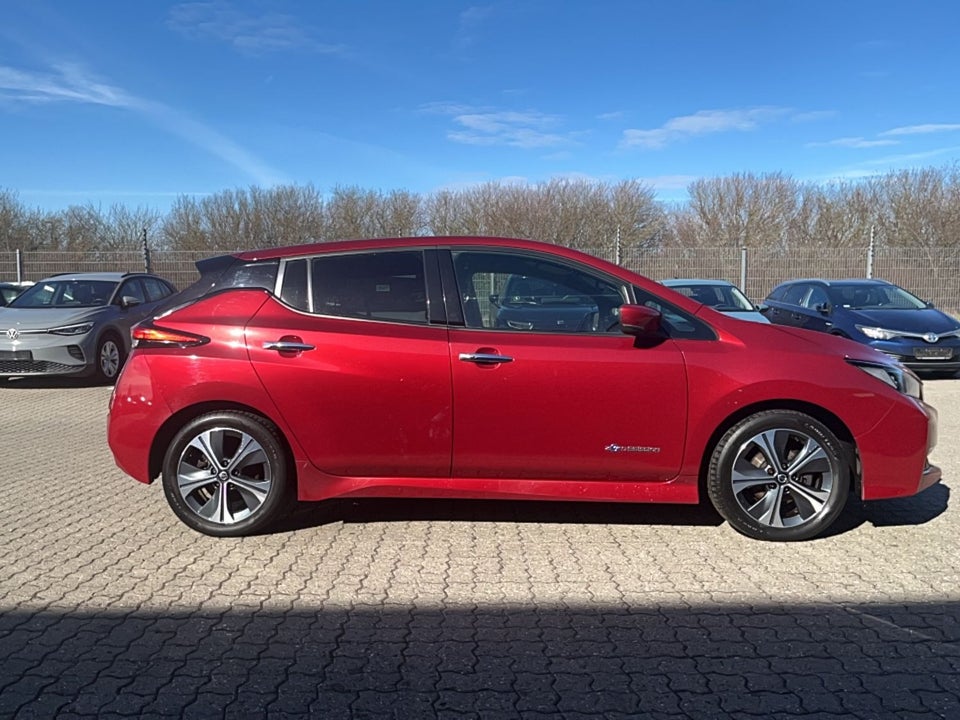 Nissan Leaf 40 Tekna 5d