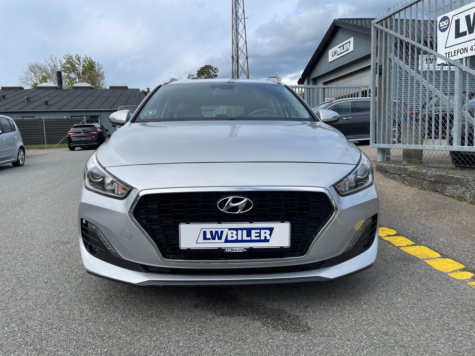 Hyundai i30 1,4 T-GDi Trend stc. DCT 5d