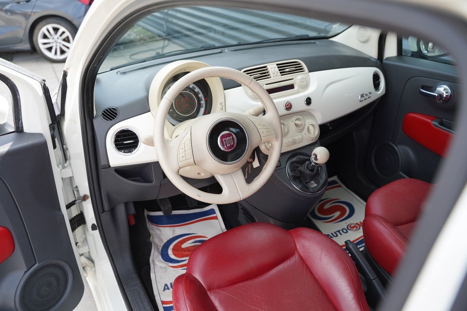 Fiat 500 1,3 MJT 75 Lounge 3d