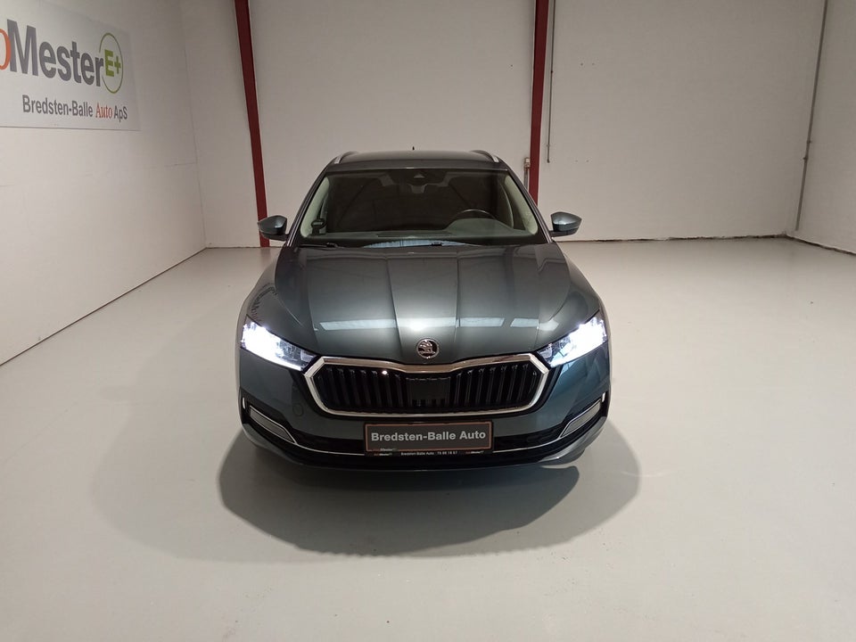 Skoda Octavia 2,0 TDi 150 Business Executive Combi DSG 5d