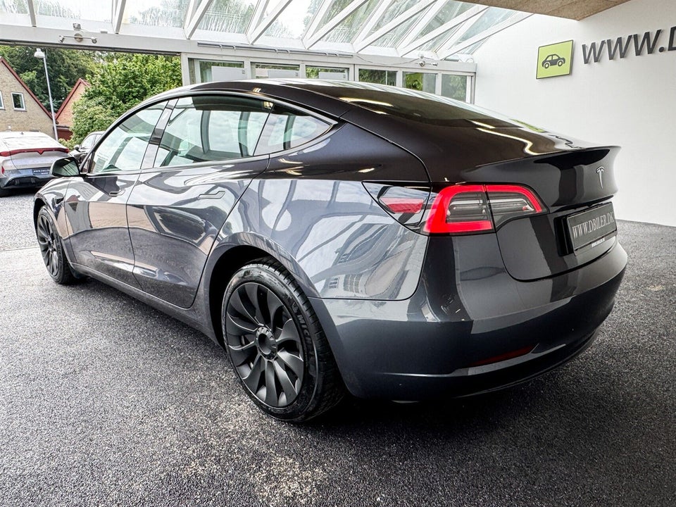 Tesla Model 3 Long Range AWD 4d