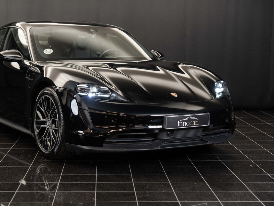 Porsche Taycan Performance+ 4d