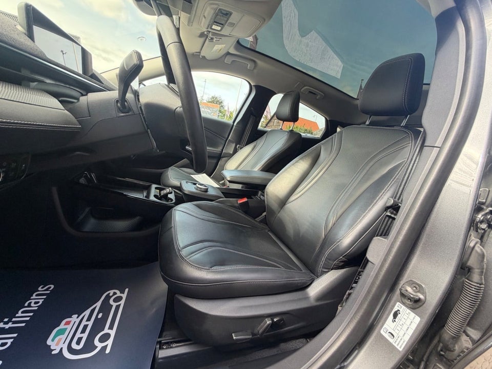 Ford Mustang Mach-E 70 Standard Range 5d