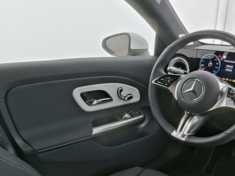 Mercedes CLA250+ electric Progressive Premium Plus 4d
