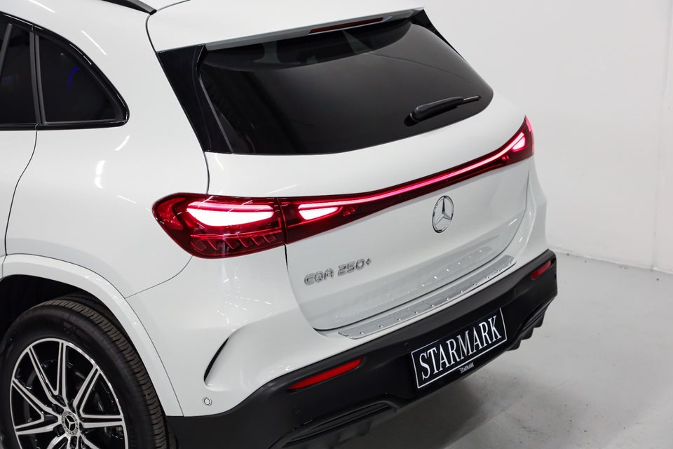 Mercedes EQA250+ AMG Advance 5d
