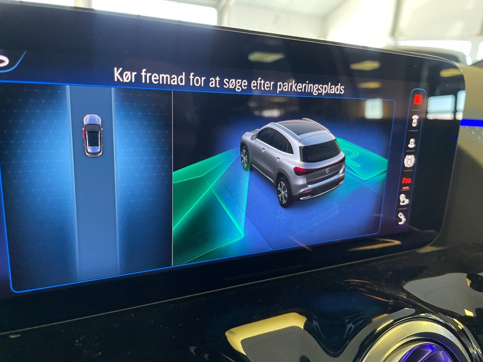 Mercedes EQA300 Progressive 4Matic 5d