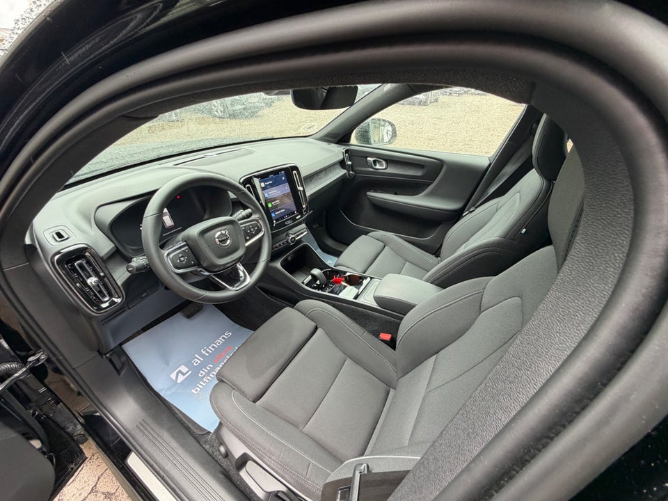 Volvo XC40 ReCharge Core 5d