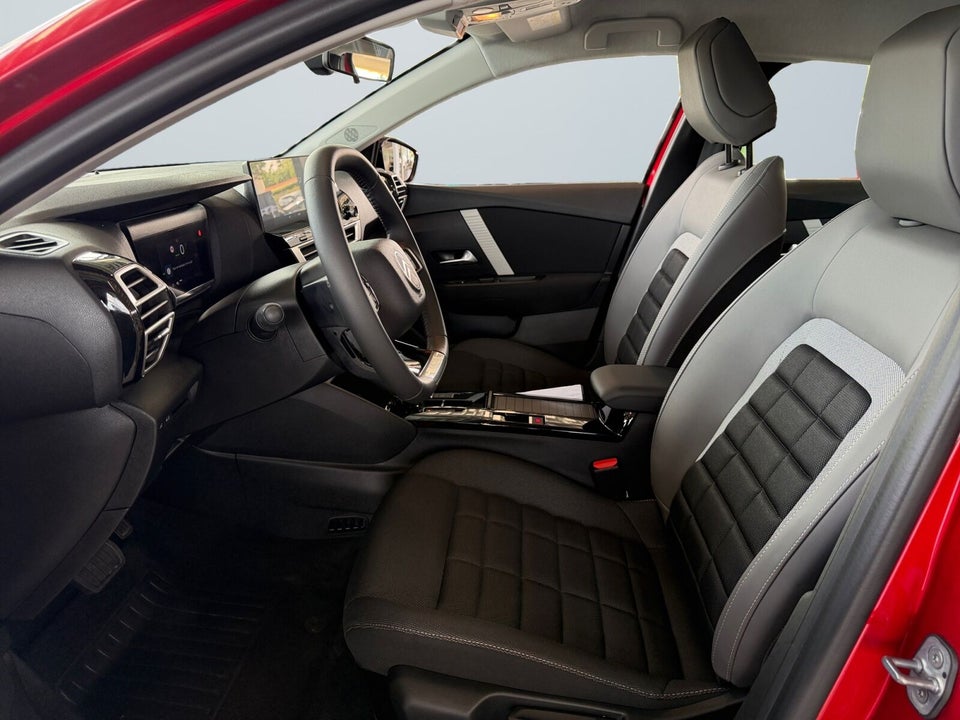 Citroën ë-C4 X 54 Plus 4d
