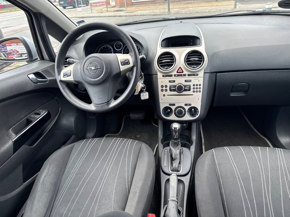 Opel Corsa 1,4 16V Enjoy aut. 5d