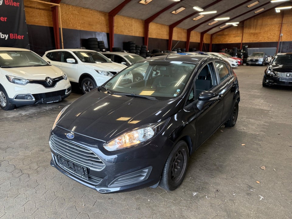 Ford Fiesta 1,6 TDCi 95 Titanium 5d