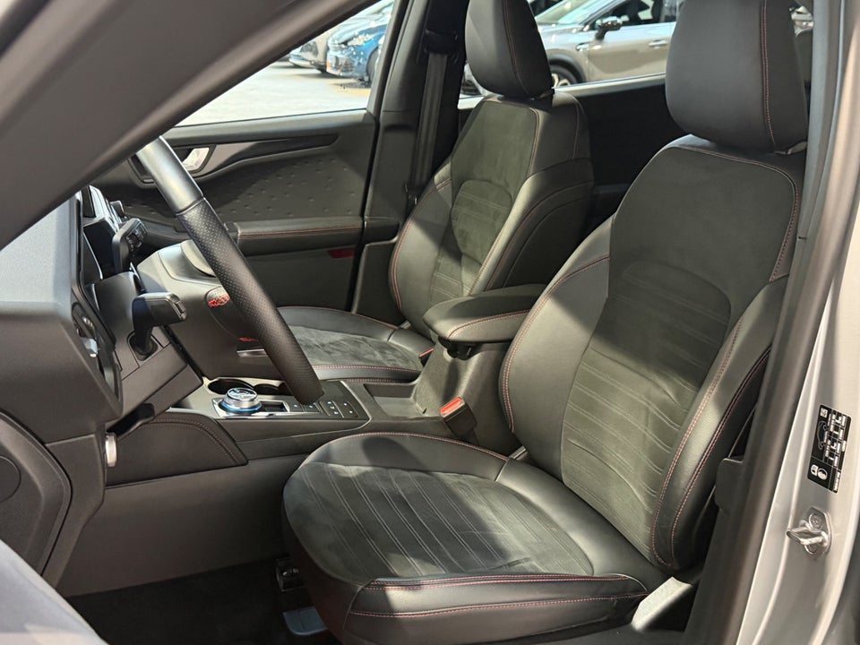 Ford Kuga 2,5 PHEV ST-Line X CVT 5d