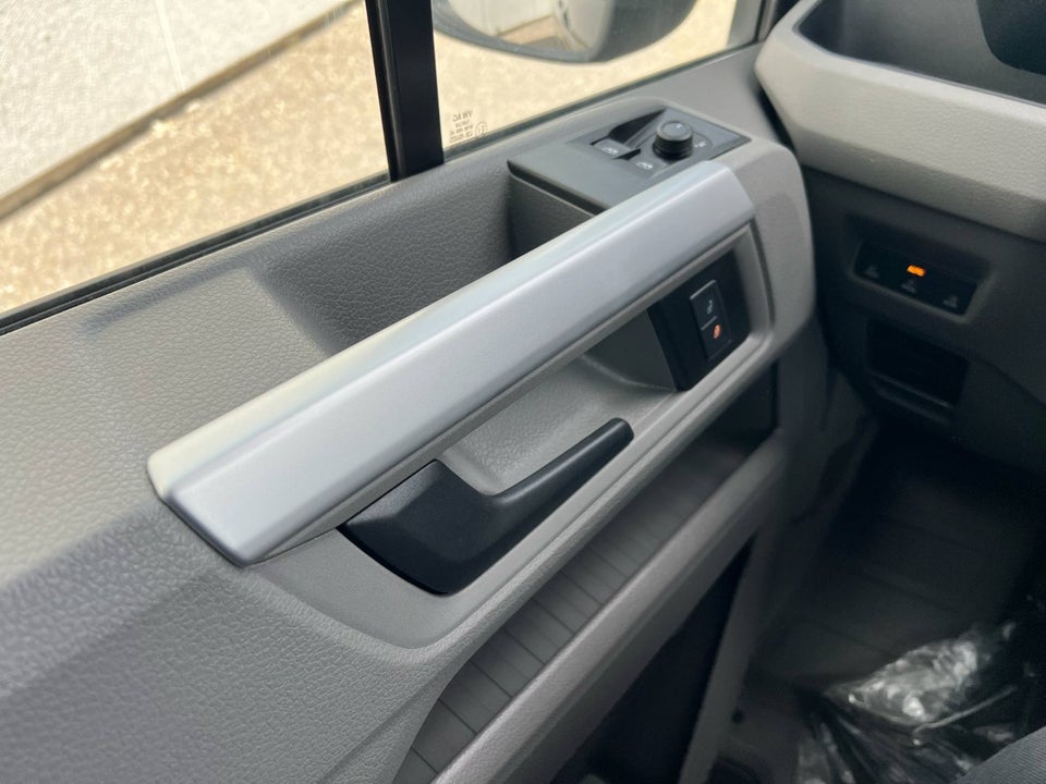 MAN TGE 2,0 3.180 Kassevogn L3H3 aut. FWD