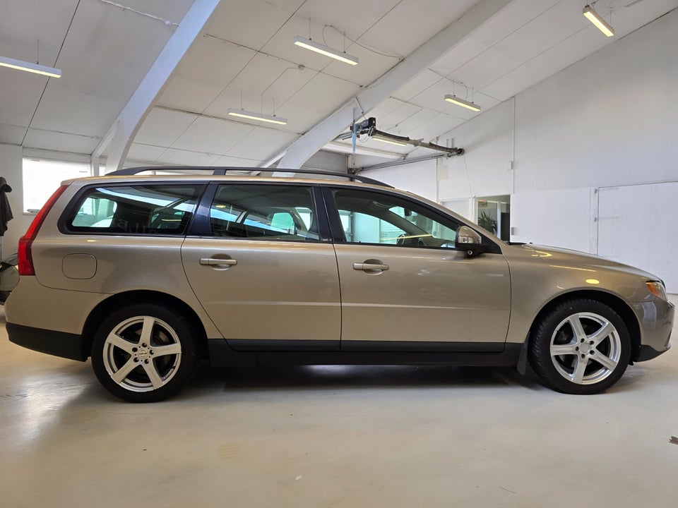 Volvo V70 2,0 Momentum 5d