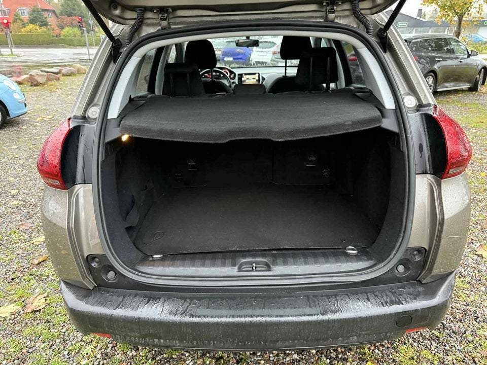 Peugeot 2008 1,6 BlueHDi 100 Active 5d