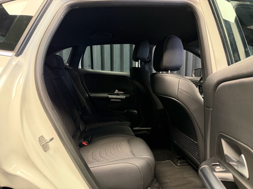 Mercedes EQA250+ Progressive 5d
