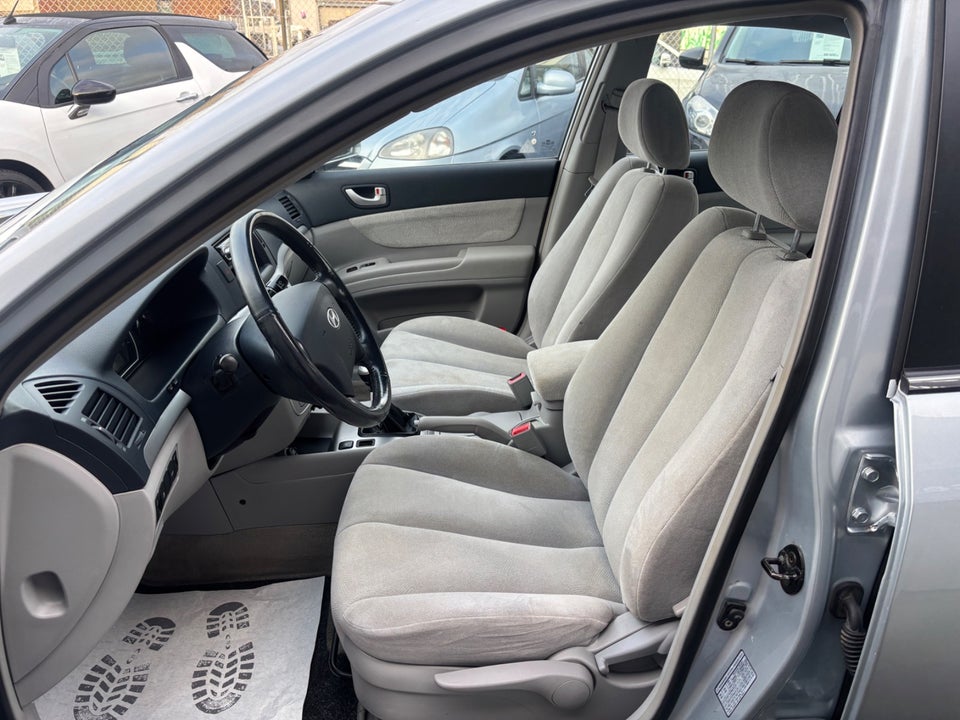 Hyundai Sonata 2,0 GLS 4d