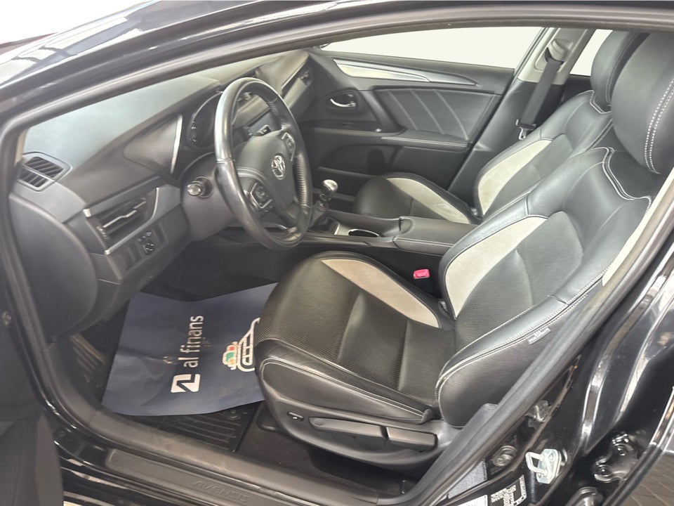Toyota Avensis 1,8 VVT-i T3 Touring Sports 5d