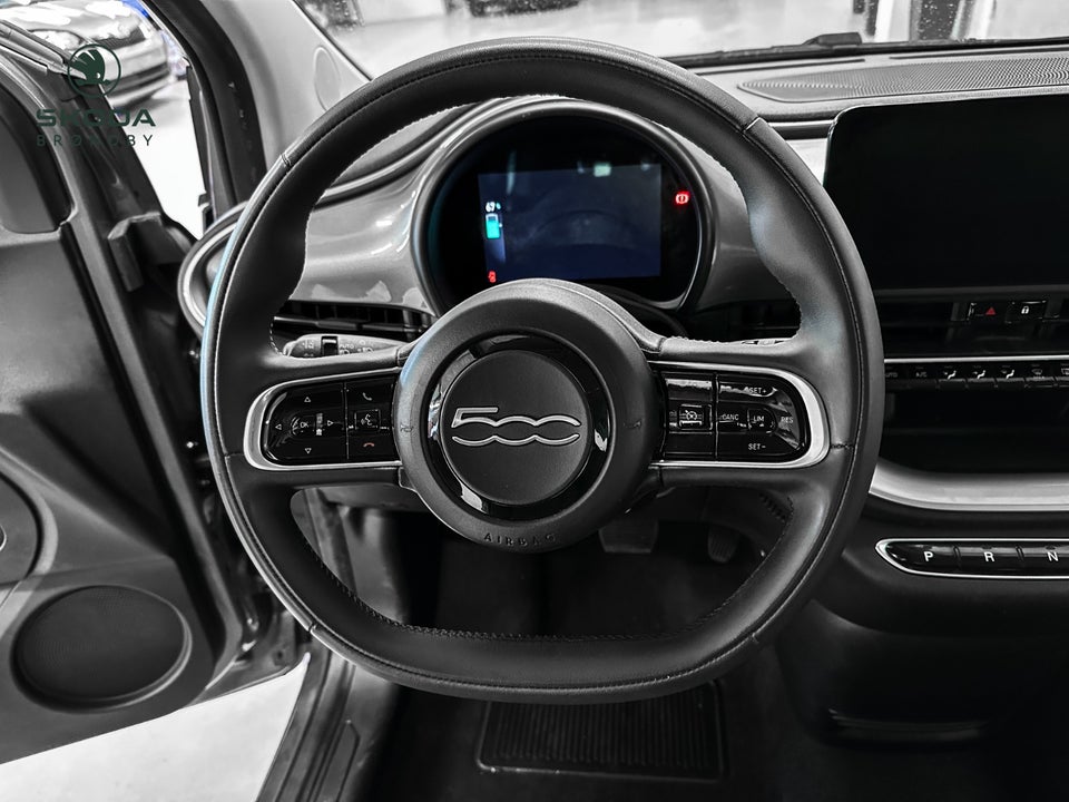 Fiat 500e 42 Icon 3d