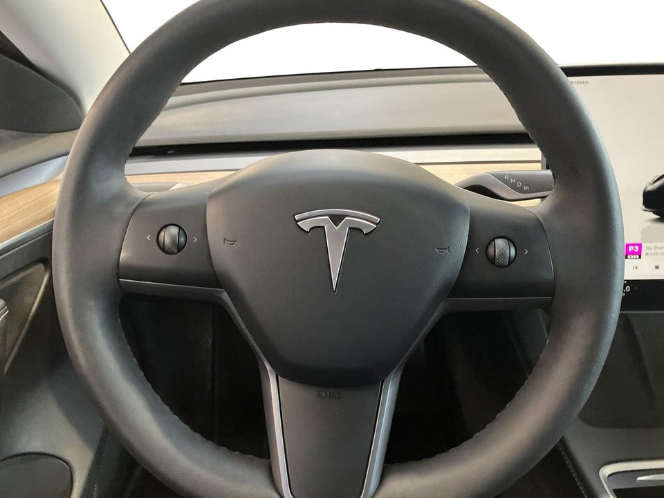 Tesla Model 3 Long Range RWD 4d