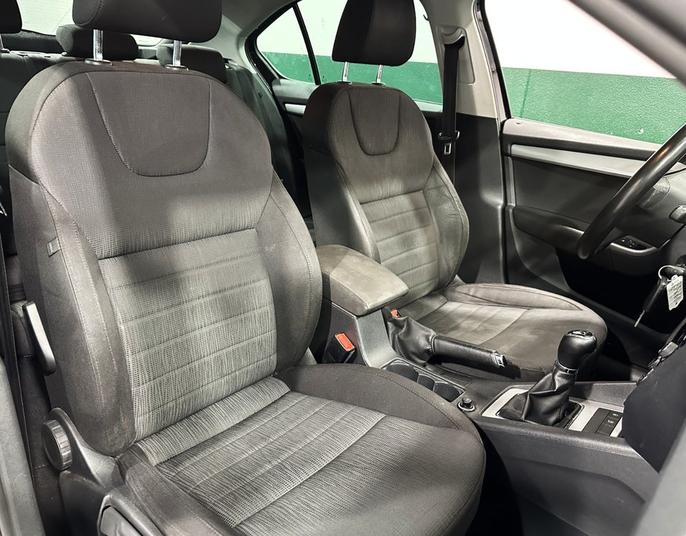 Skoda Octavia 1,6 TDi 110 Ambition 5d