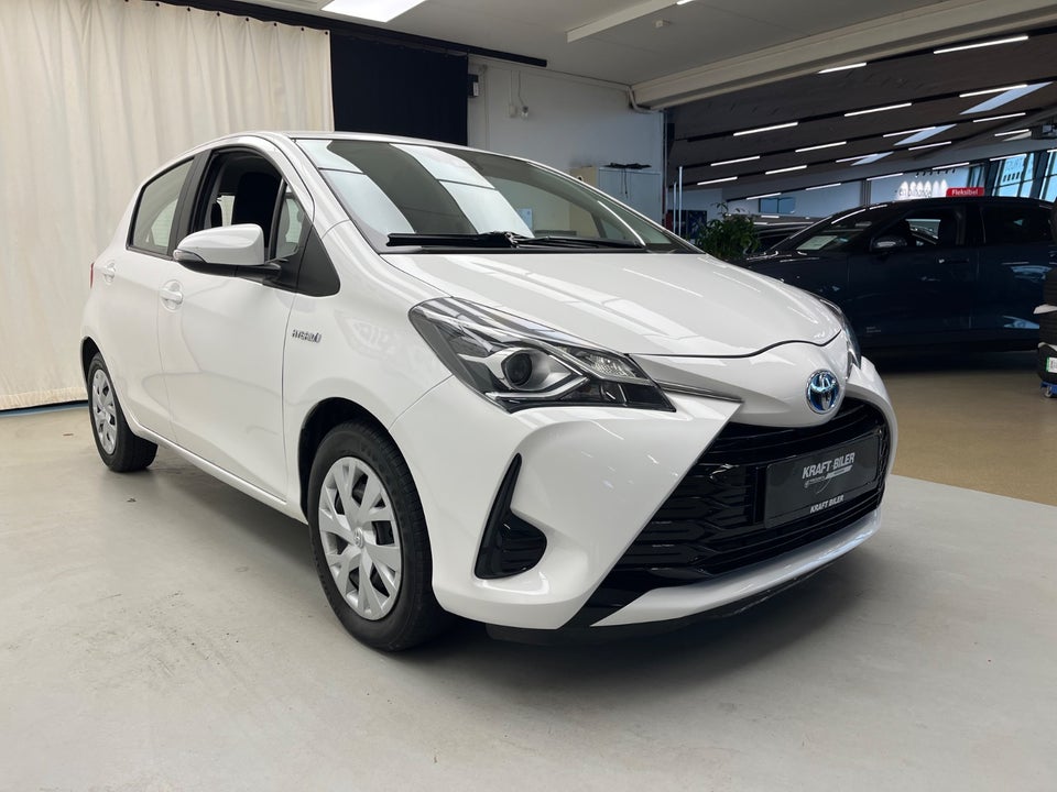 Toyota Yaris 1,5 Hybrid H3 Y20 e-CVT 5d