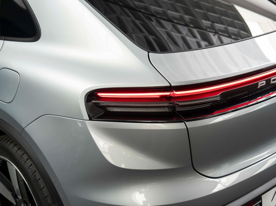 Porsche Macan 5d