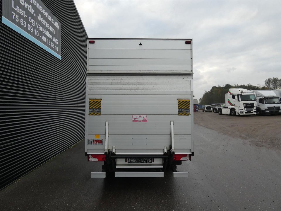 Mercedes Sprinter 317 2,0 CDi Alukasse m/lift aut. RWD 2d