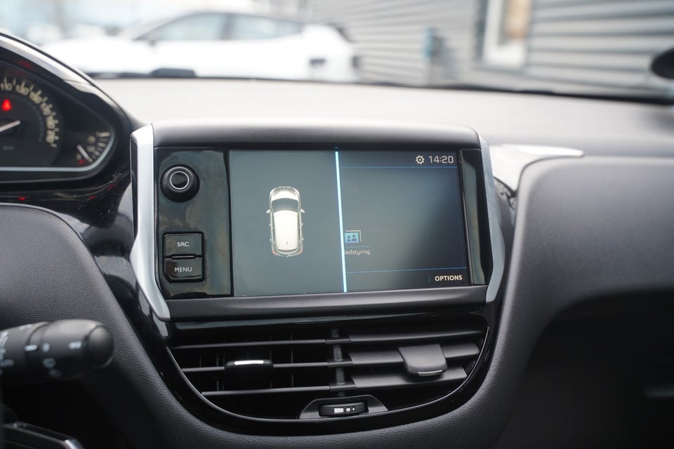 Peugeot 208 1,5 BlueHDi 100 Like Sky 5d