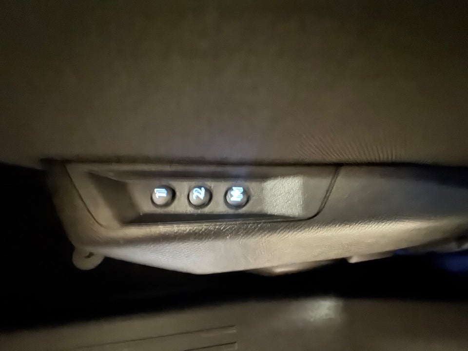 Opel Grandland-e 73 GS Sky 5d