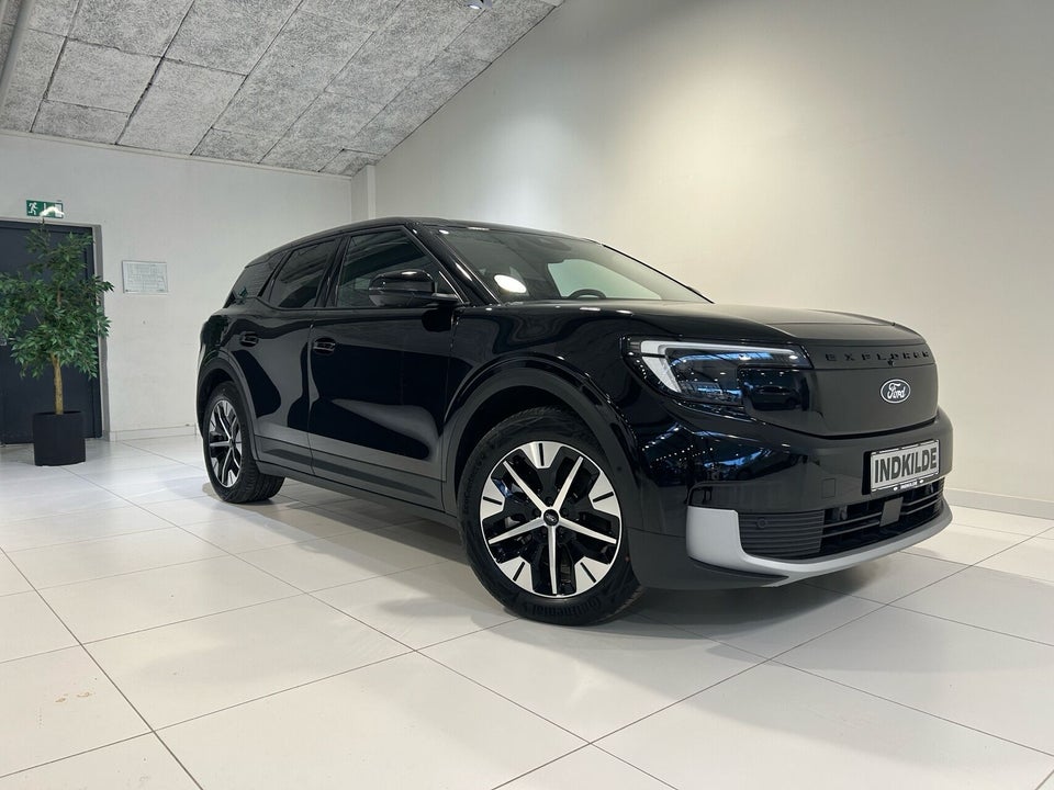 Ford Explorer 77 Select Extended Range 5d