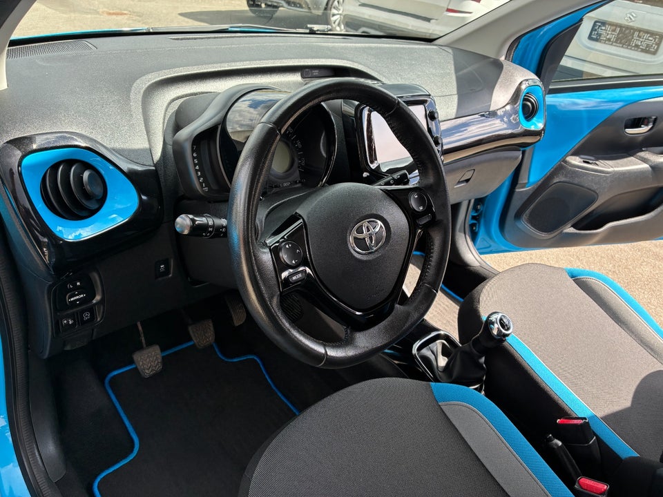 Toyota Aygo 1,0 VVT-i x-cite 5d