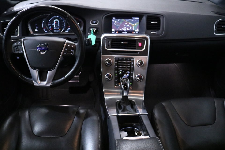 Volvo V60 2,0 D4 190 Summum Eco aut. 5d